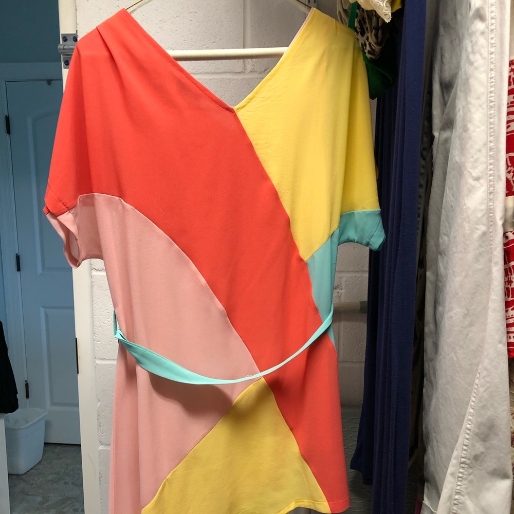Cute Top! - Picture 4 of 5